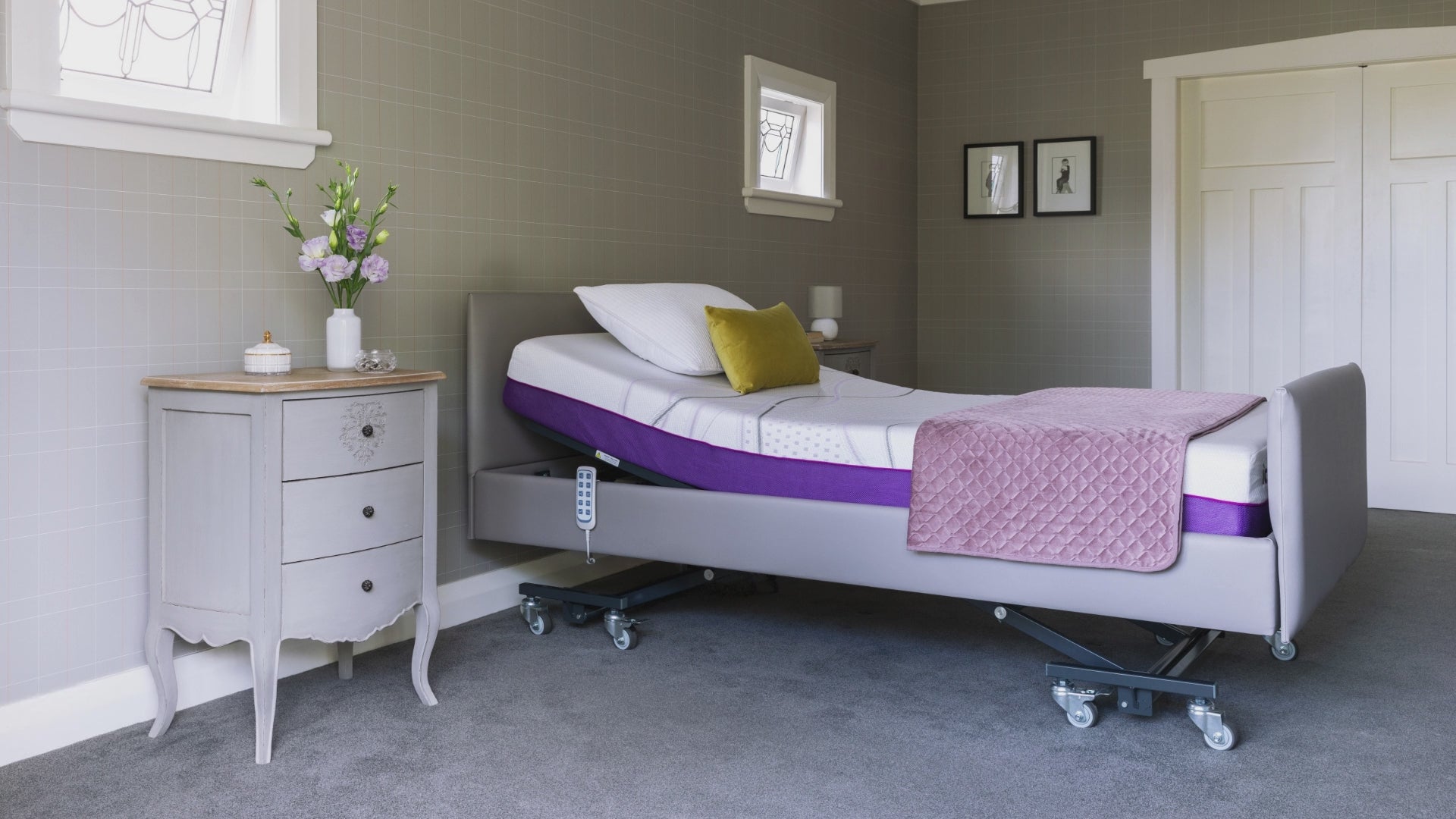 Load video: Elite Homecare Bed Bundle (Queen)